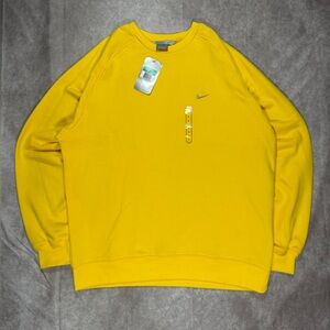 Nike Pullover Sweatshirt Men Yellow Embroidered 2000’s Swoosh Crewneck Size XL